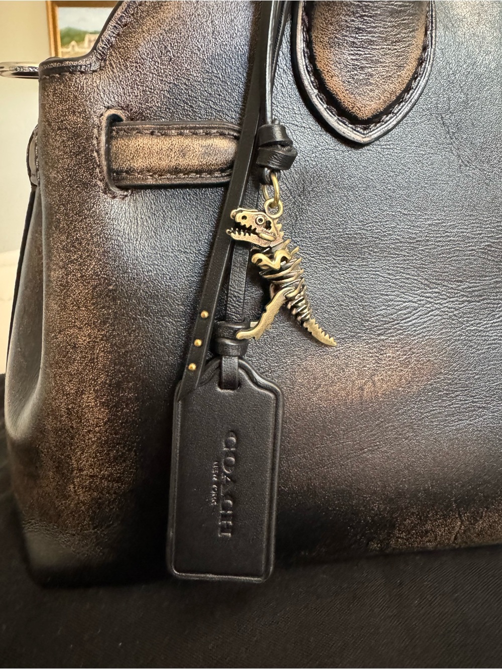 COACH Loved Leather set, Empire 28 and NY zip card case wallet - Picture 11 of 16
